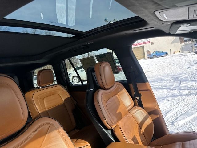 2022 Lincoln Aviator Plug-In Hybrid Black Label Grand Touring