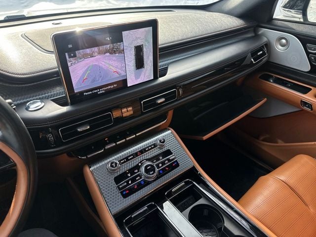 2022 Lincoln Aviator Plug-In Hybrid Black Label Grand Touring