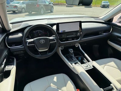 2025 Toyota Grand Highlander Hybrid XLE