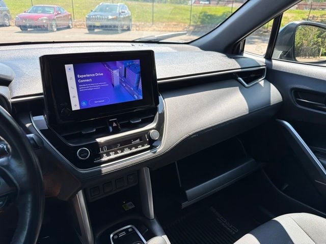 2023 Toyota Corolla Cross Hybrid SE
