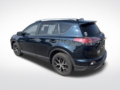 2017 Toyota RAV4 SE