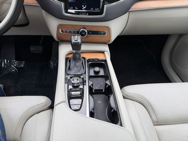 2020 Volvo XC90 T6 Inscription