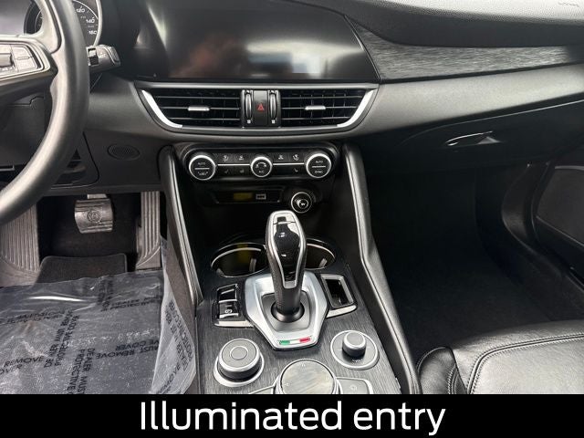 2021 Alfa Romeo Giulia Base