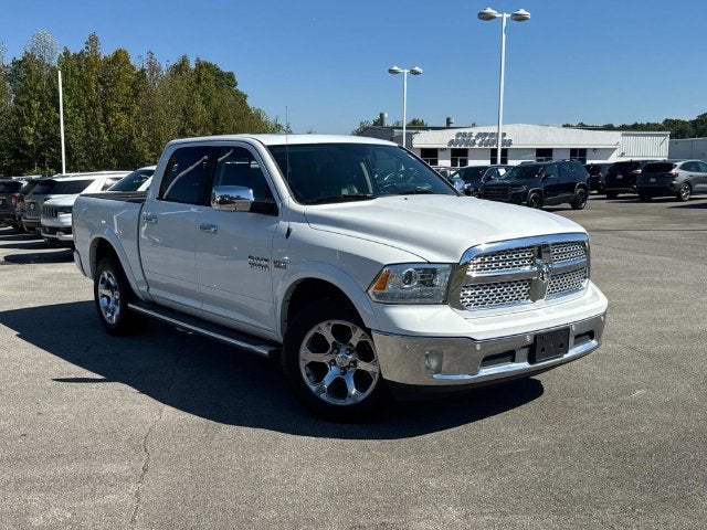 2017 RAM 1500 Laramie Crew Cab 4x4 5'7" Box