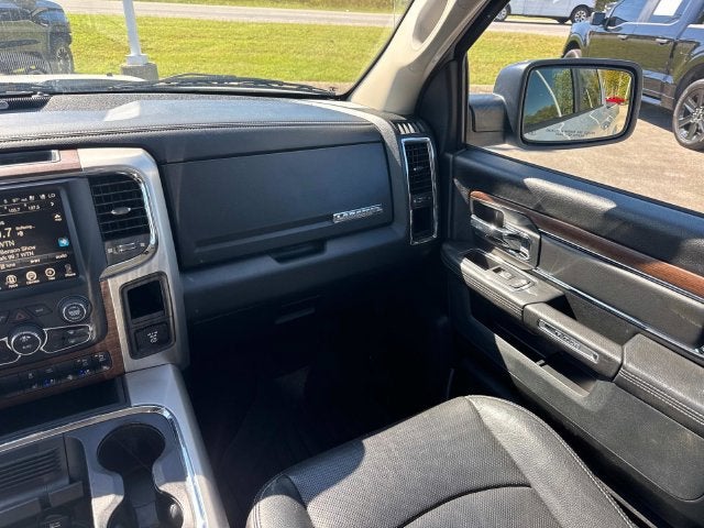 2017 RAM 1500 Laramie Crew Cab 4x4 5'7" Box