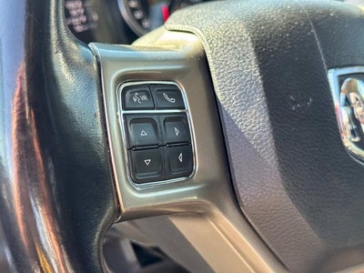 2017 RAM 1500 Laramie Crew Cab 4x4 5'7" Box