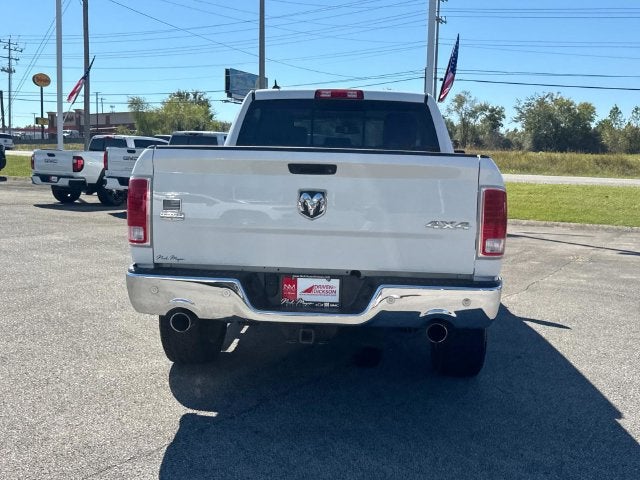 2017 RAM 1500 Laramie Crew Cab 4x4 5'7" Box