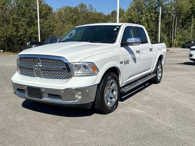 2017 RAM 1500 Laramie Crew Cab 4x4 5'7" Box