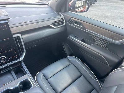 2025 GMC Acadia Denali