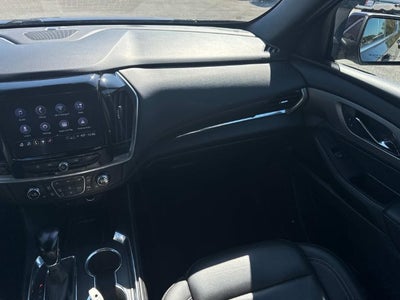 2022 Chevrolet Traverse LT Leather