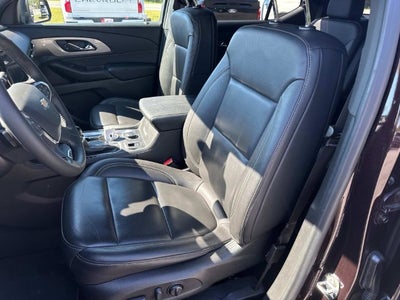 2022 Chevrolet Traverse LT Leather