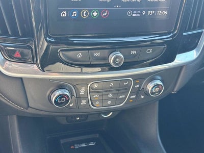 2022 Chevrolet Traverse LT Leather