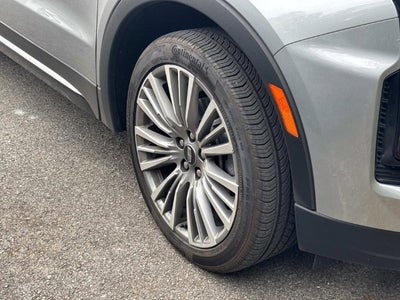 2025 Cadillac XT4 Premium Luxury