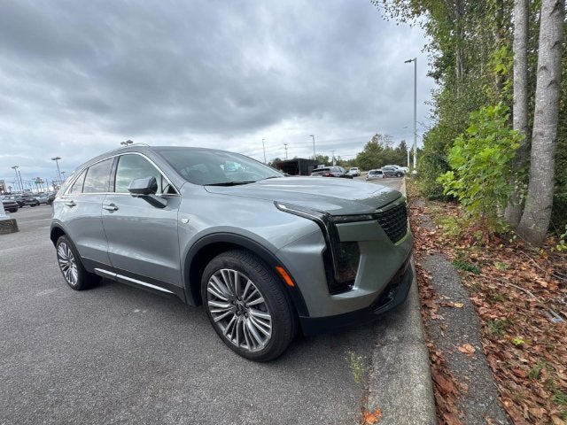2025 Cadillac XT4 Premium Luxury