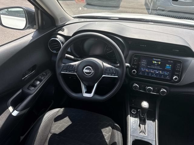2024 Nissan Kicks SV Xtronic CVT