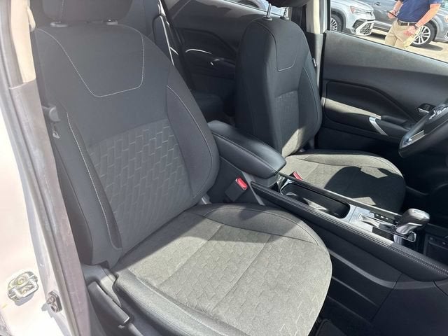 2024 Nissan Kicks SV Xtronic CVT