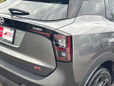 2025 Nissan Kicks SR FWD