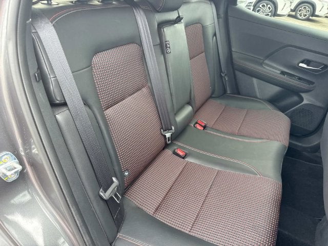 2025 Nissan Kicks SR FWD