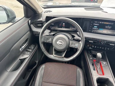 2025 Nissan Kicks SR FWD