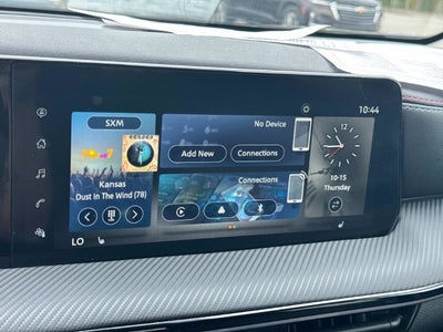 2025 Nissan Kicks SR FWD