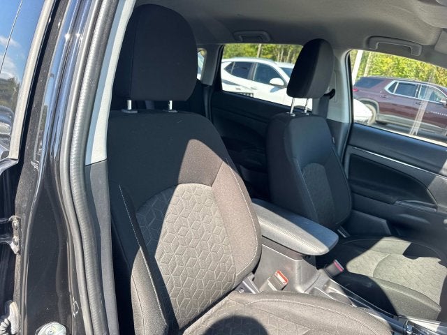 2025 Mitsubishi Outlander Sport S