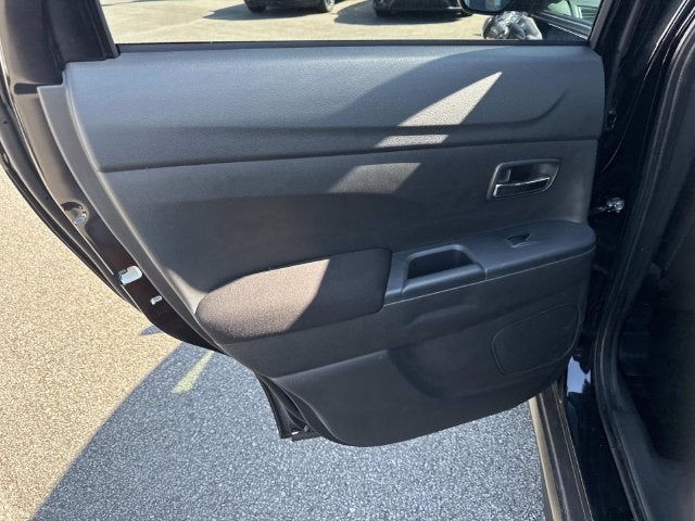 2025 Mitsubishi Outlander Sport S
