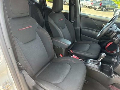 2023 Jeep Renegade Trailhawk