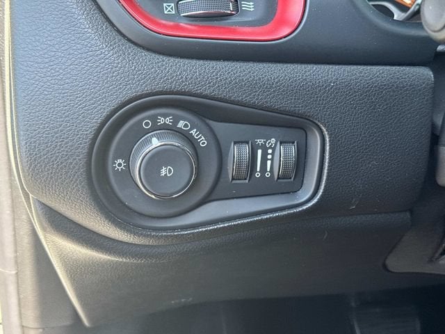 2023 Jeep Renegade Trailhawk