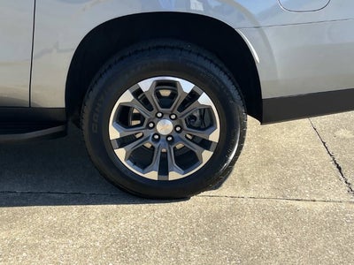 2025 Chevrolet Suburban LT