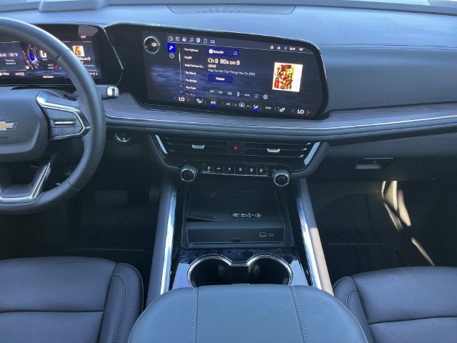 2025 Chevrolet Suburban LT