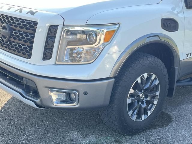 2017 Nissan TITAN PRO-4X