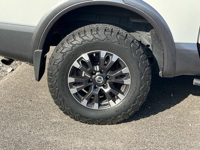 2017 Nissan TITAN PRO-4X
