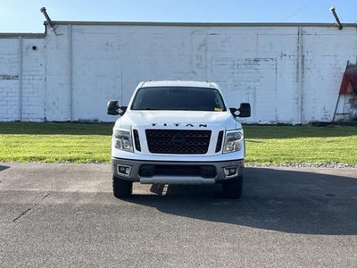 2017 Nissan TITAN PRO-4X