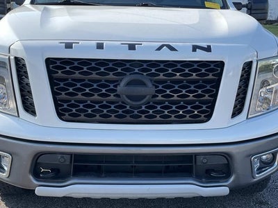 2017 Nissan TITAN PRO-4X