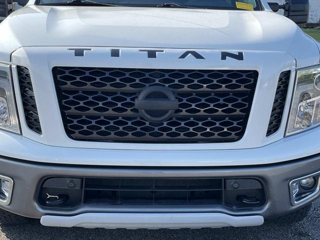 2017 Nissan TITAN PRO-4X