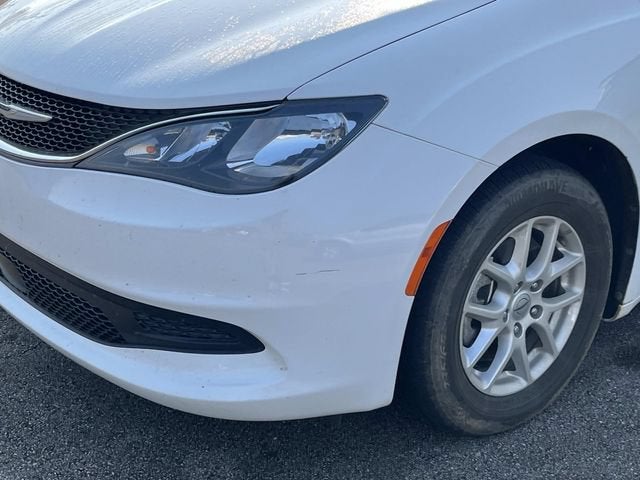 2021 Chrysler Voyager LXI
