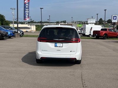 2022 Chrysler Pacifica Hybrid Limited
