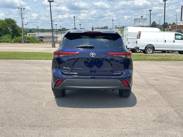 2022 Toyota Highlander LE