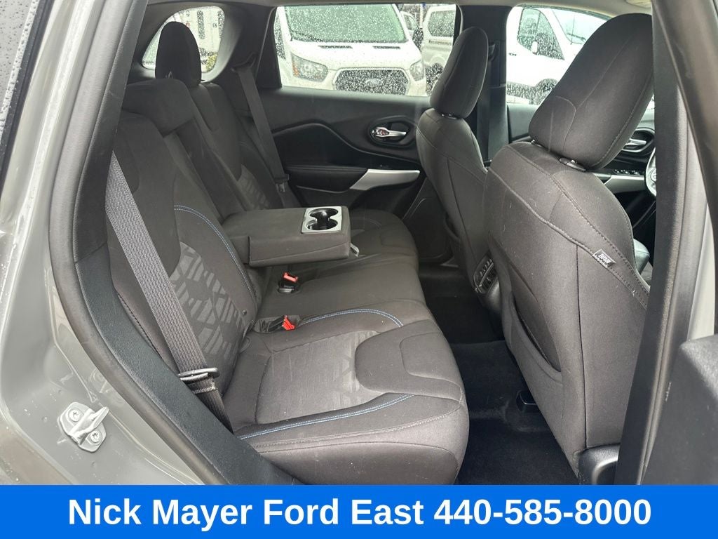 2019 Jeep Cherokee Latitude