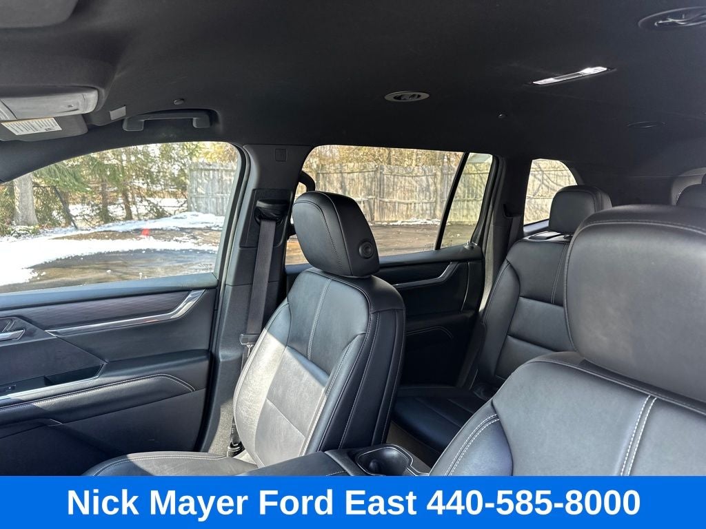 2024 GMC Acadia Elevation