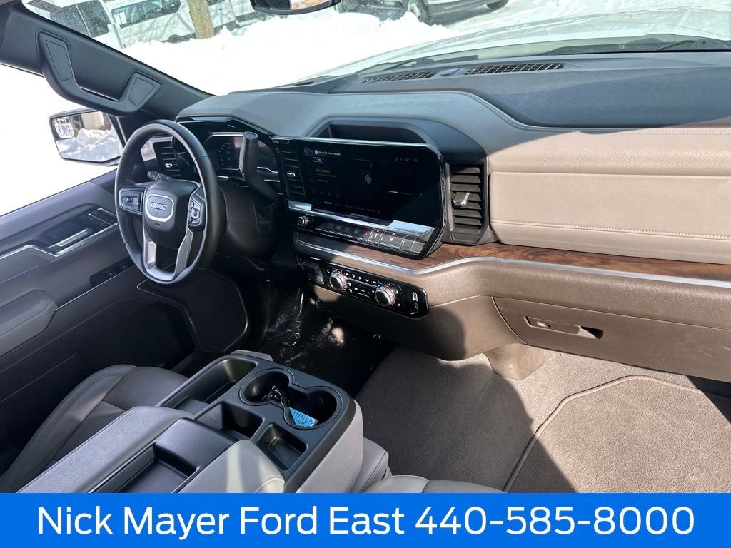 2025 GMC Sierra 1500 SLT