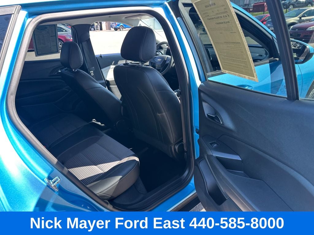 2025 Chevrolet Trax LT