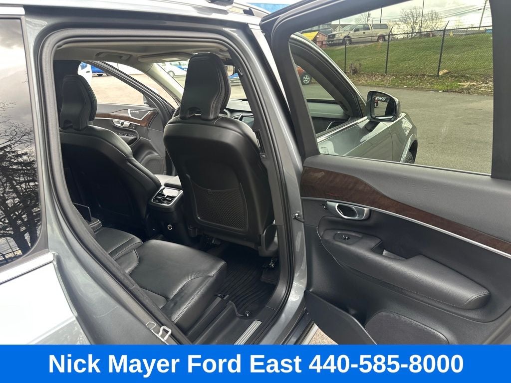 2019 Volvo XC90 T6 Momentum