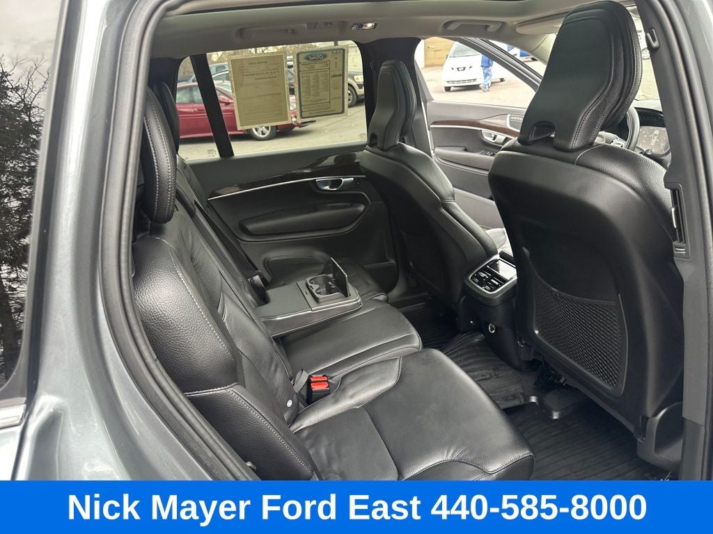 2019 Volvo XC90 T6 Momentum