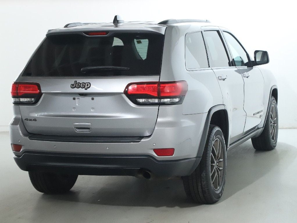2016 Jeep Grand Cherokee 75th Anniversary Edition