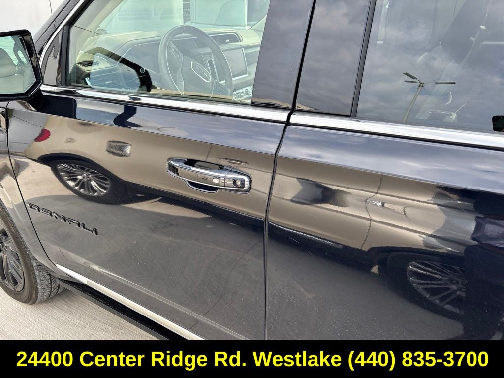 2023 GMC Yukon Denali