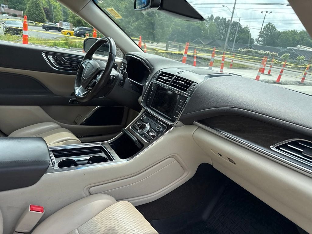 2019 Lincoln Continental Select
