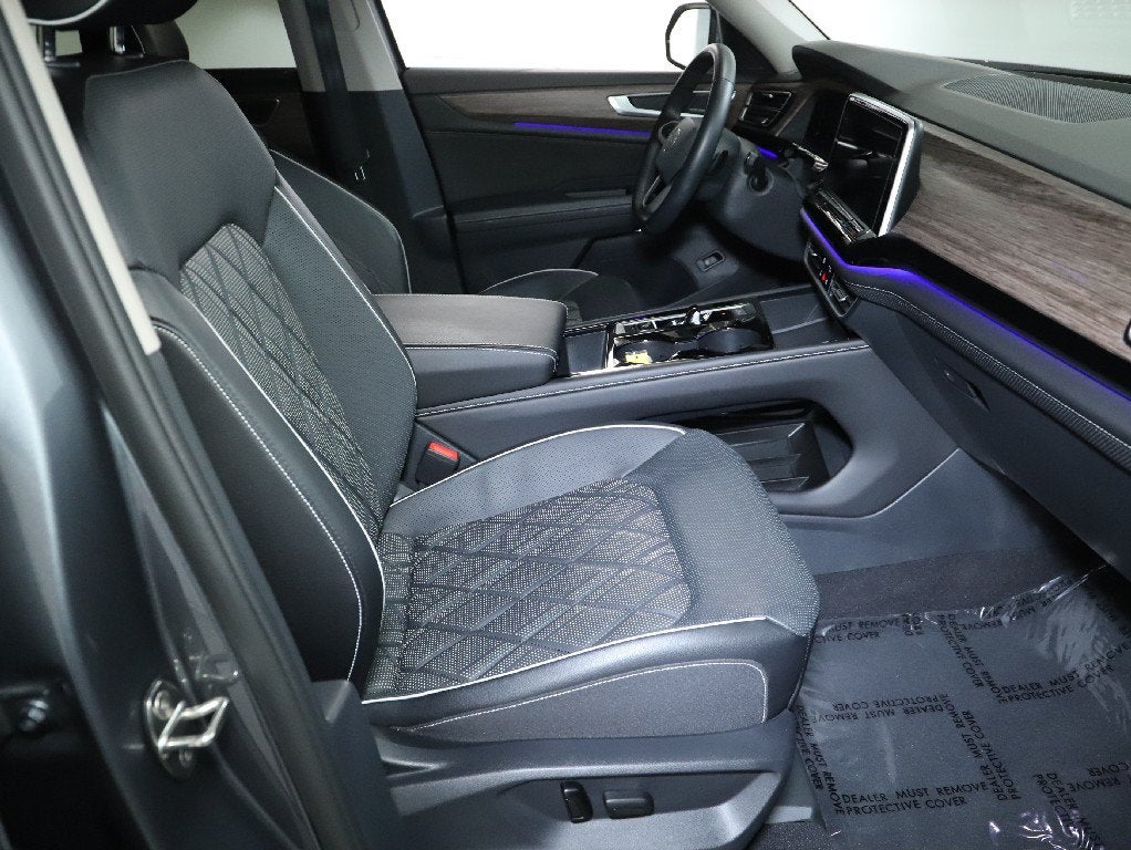 2024 Volkswagen Atlas 2.0T SEL Premium R-Line
