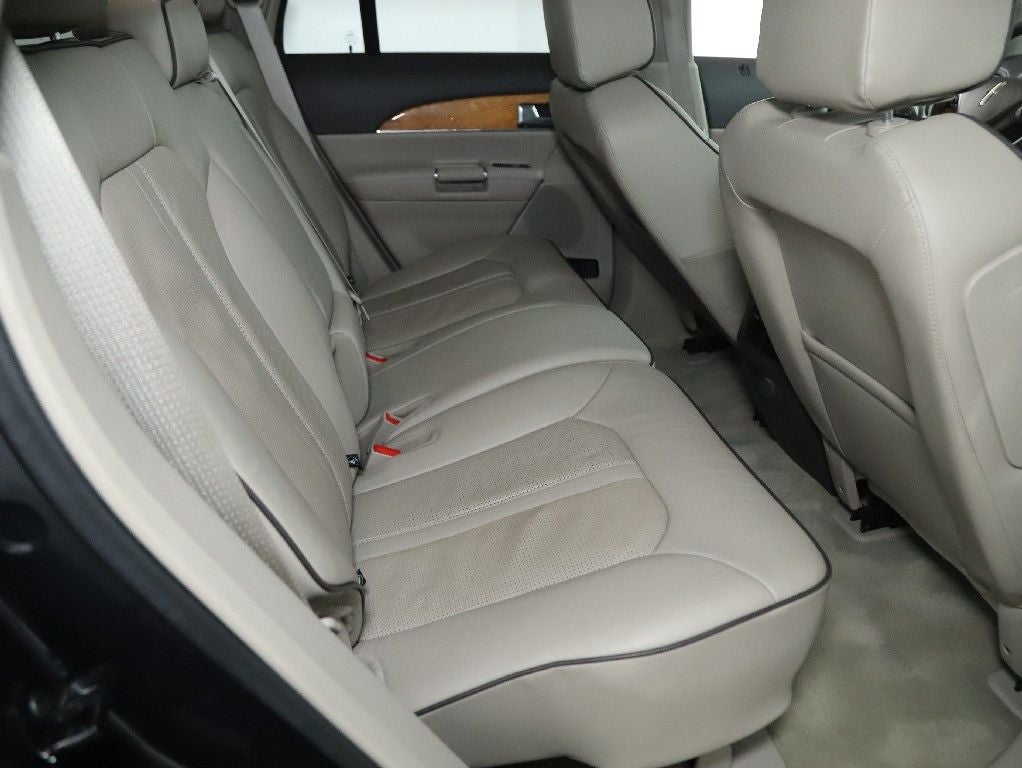 2015 Lincoln MKX Base