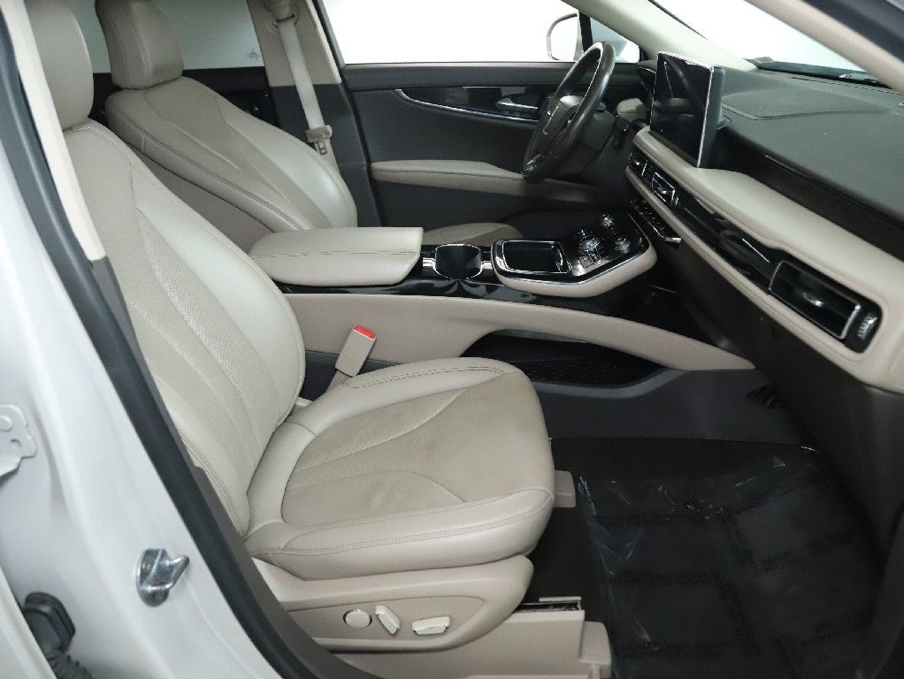 2021 Lincoln Nautilus Reserve